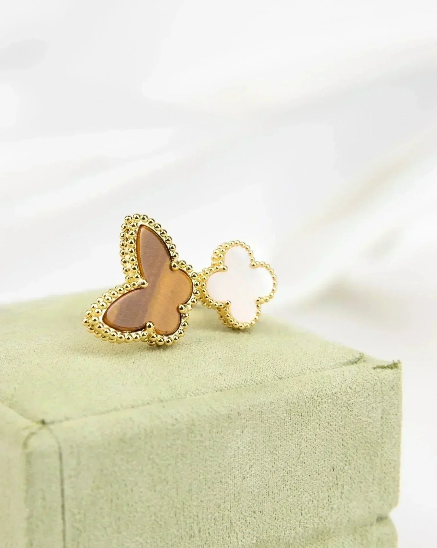 Mysitc LUCKY BETWEEN THE FINGER RING