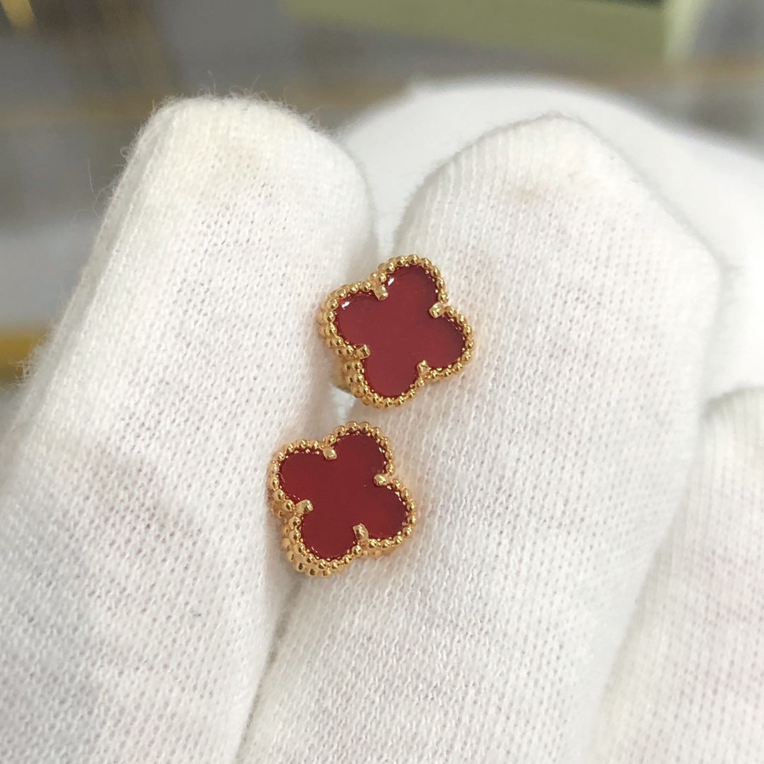 Mysitc CLOVER MINI GOLD EARRINGS