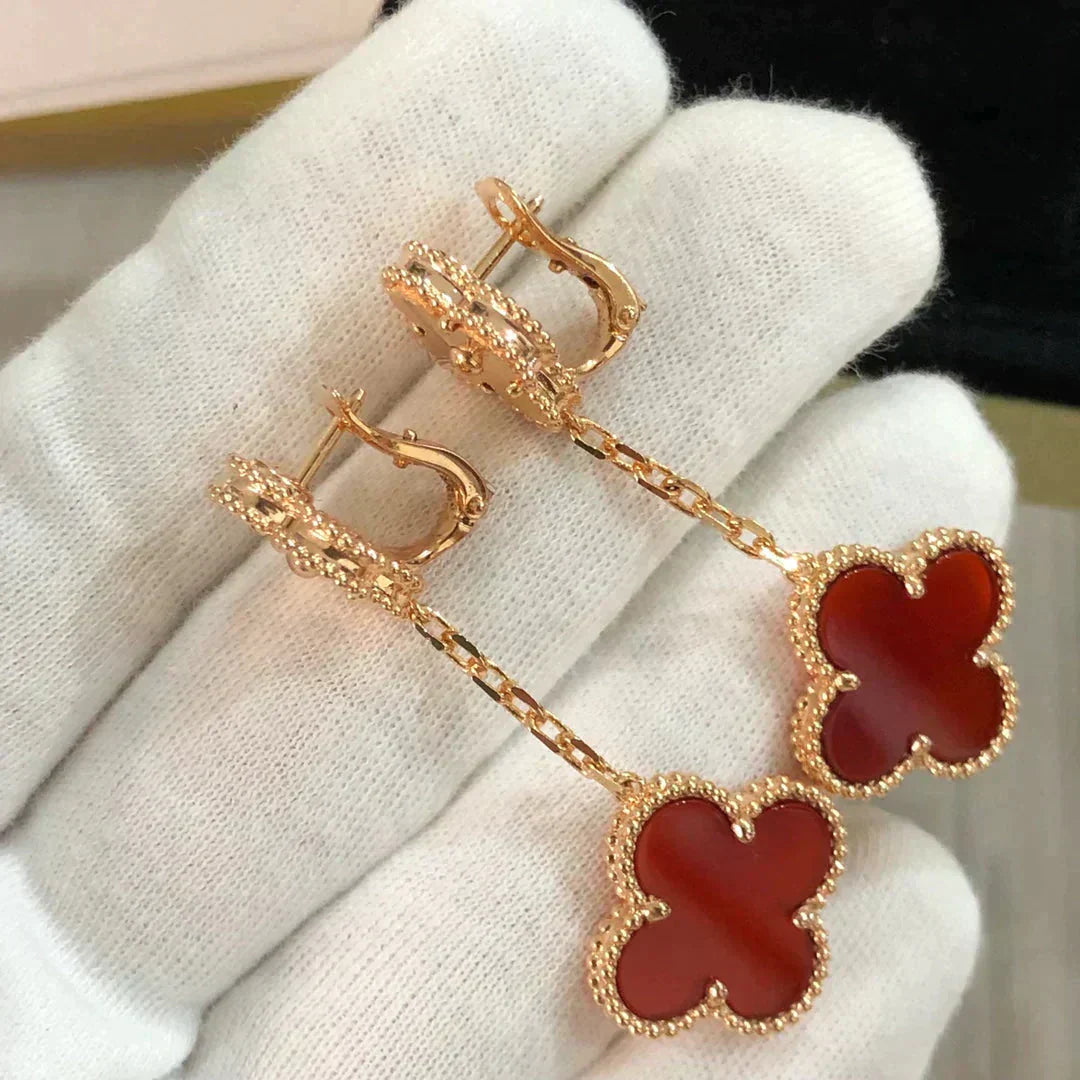 Mysitc CLOVER 2 MOTIF LASER CARNELIAN EARRINGS
