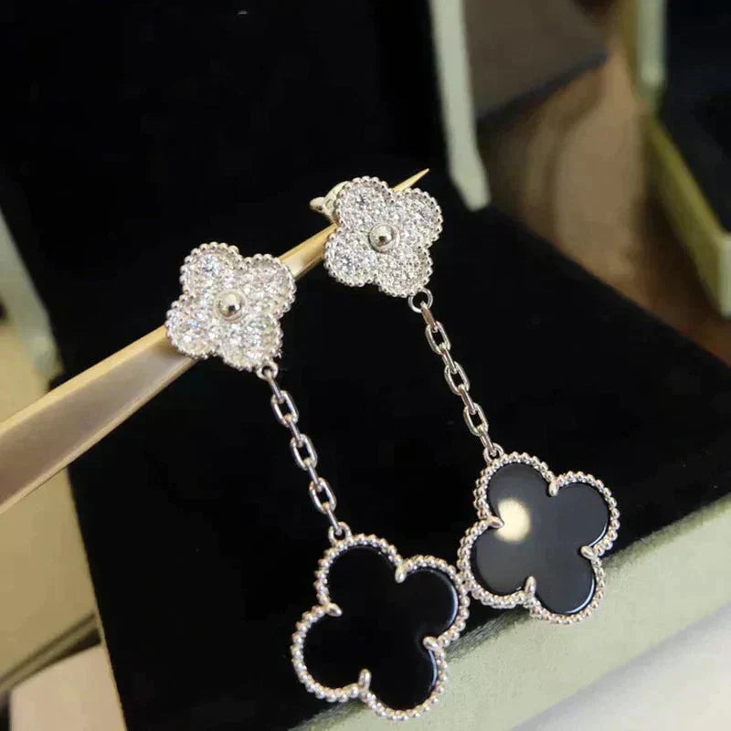 Mysitc CLOVER 2 MOTIFS DIAMOND ONYX EARRINGS SILVER