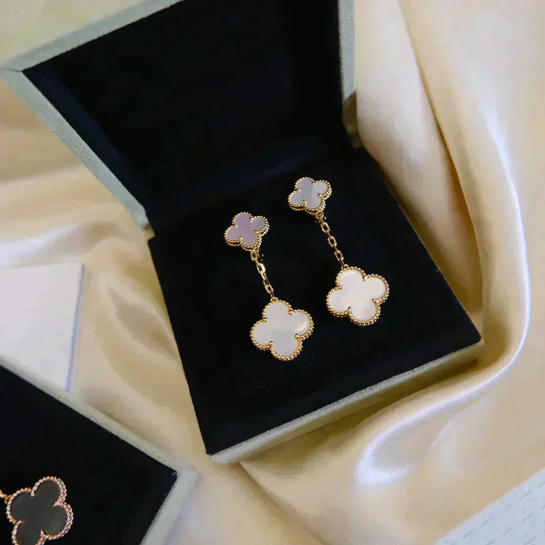 Mysitc CLOVER 2 MOTIF WHITE MOP EARRINGS