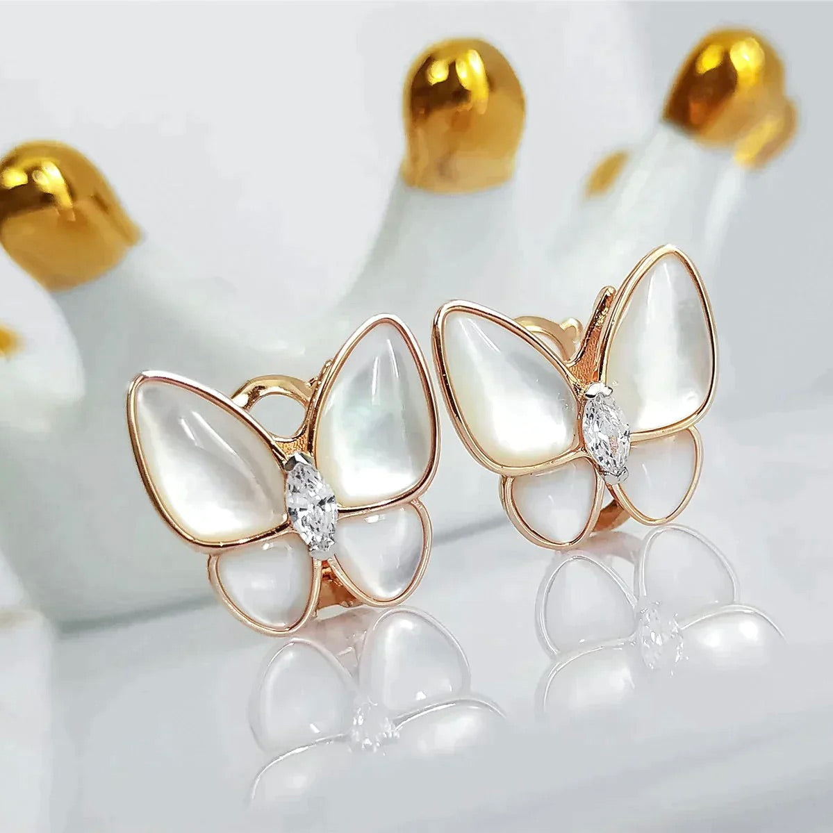 Mysitc BUTTERFLY MOP DIAMOND EARRINGS