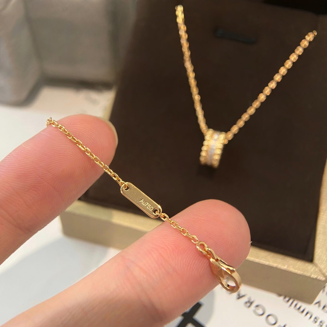 Mysitc PERLEE DIAMOND NECKLACE
