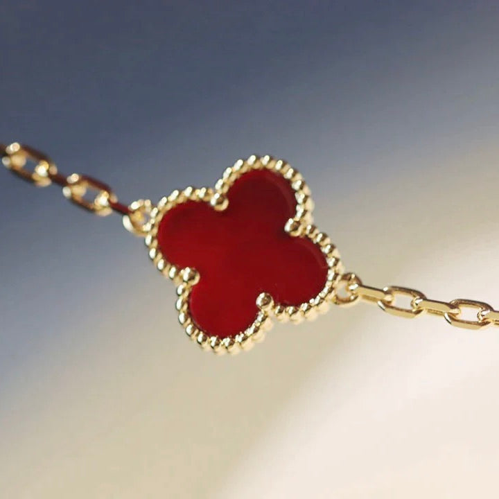 Mysitc CLOVER 20 MOTIFS CARNELIAN NECKLACE