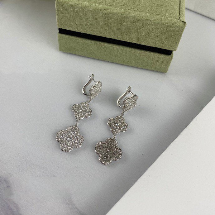 Mysitc CLOVER 3 MOTIF DIAMOND SILVER DROP EARRINGS