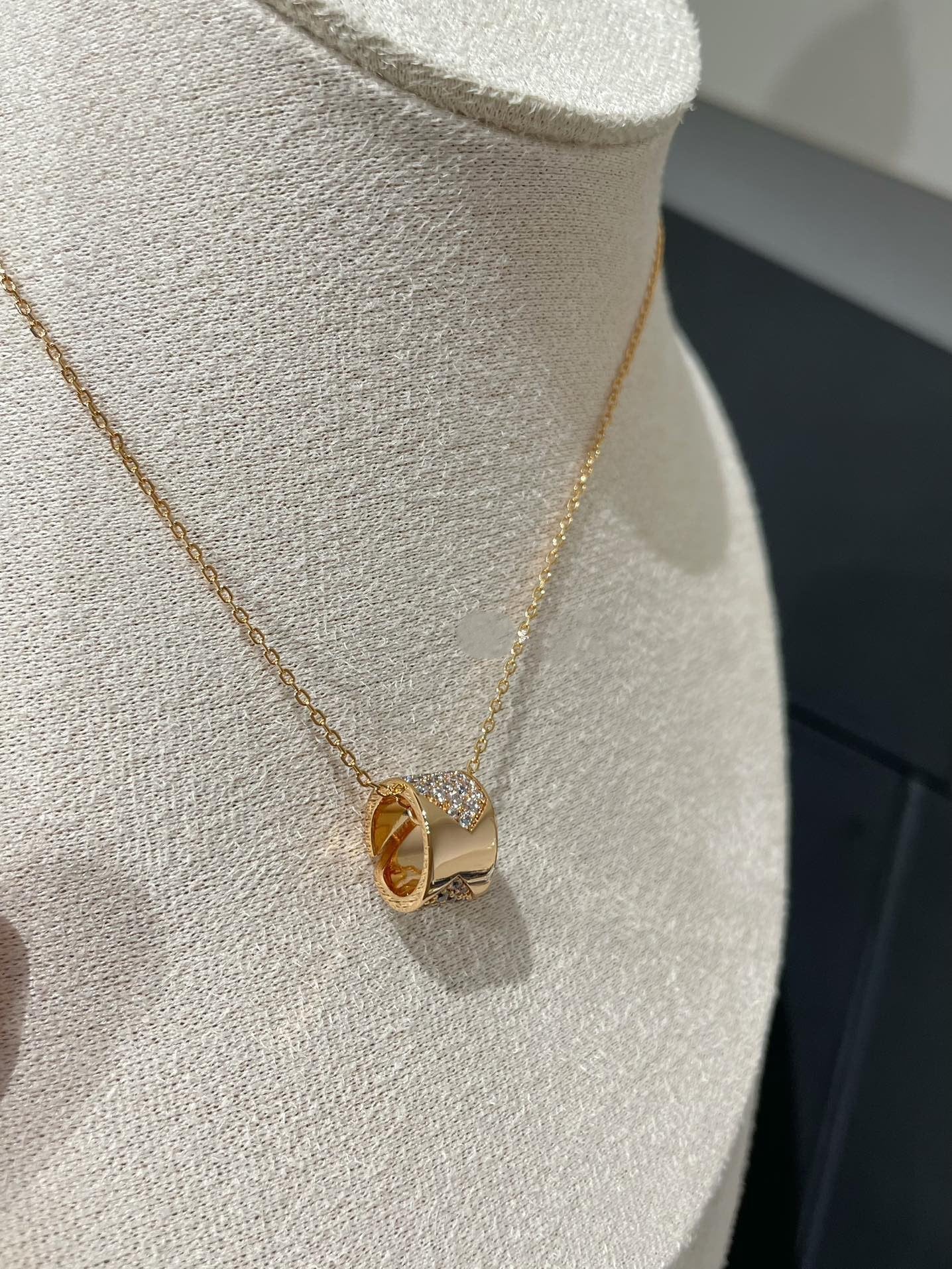 Mysitc LIENS EVIDENCE DIAMOND PAVED NECKLACE