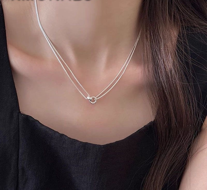 Silver Interlocking Double-Layer Clavicle Necklace