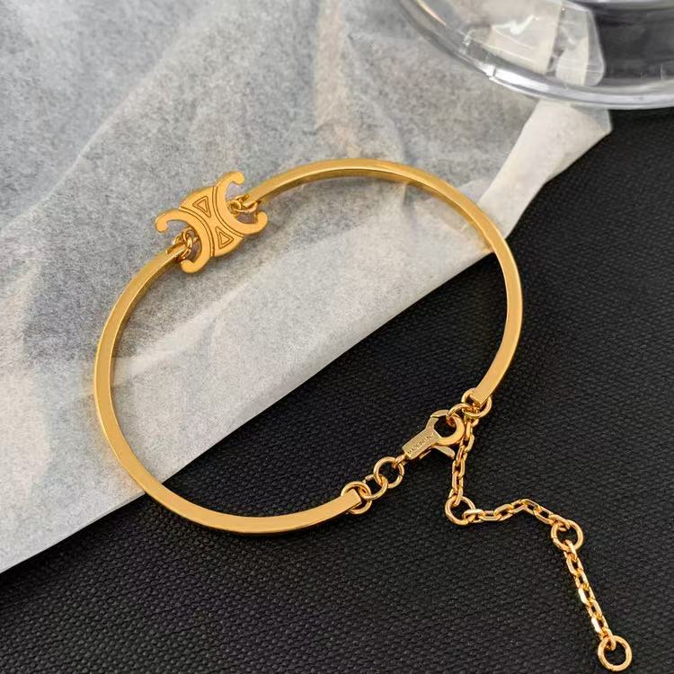 Arc de Triomphe Gold Vintage Bracelet