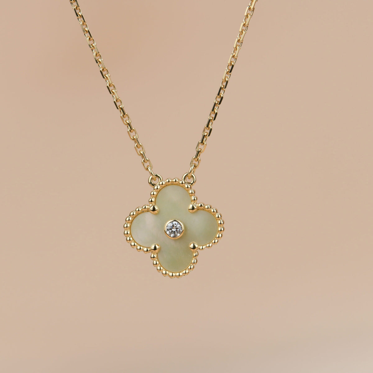 Mysitc CLOVER 15MM DIAMOND GOLD MOTHER OF PEARL NECKLACE