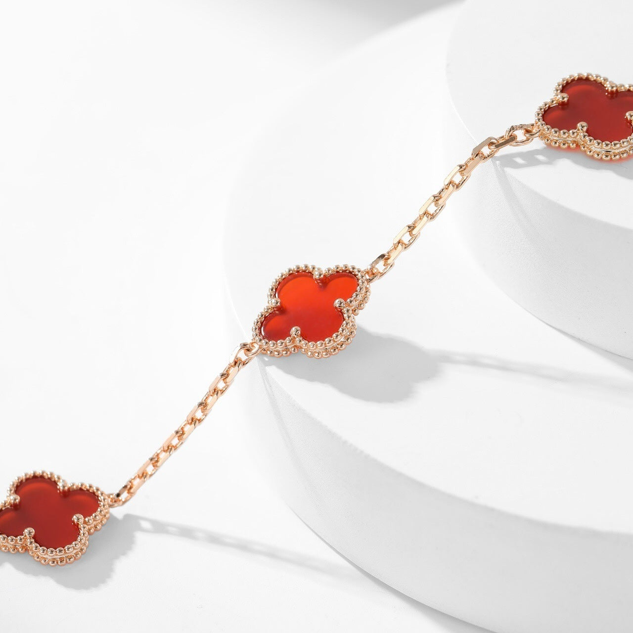 Mysitc CLOVER 10 MOTIFS CARNELIAN NECKLACE