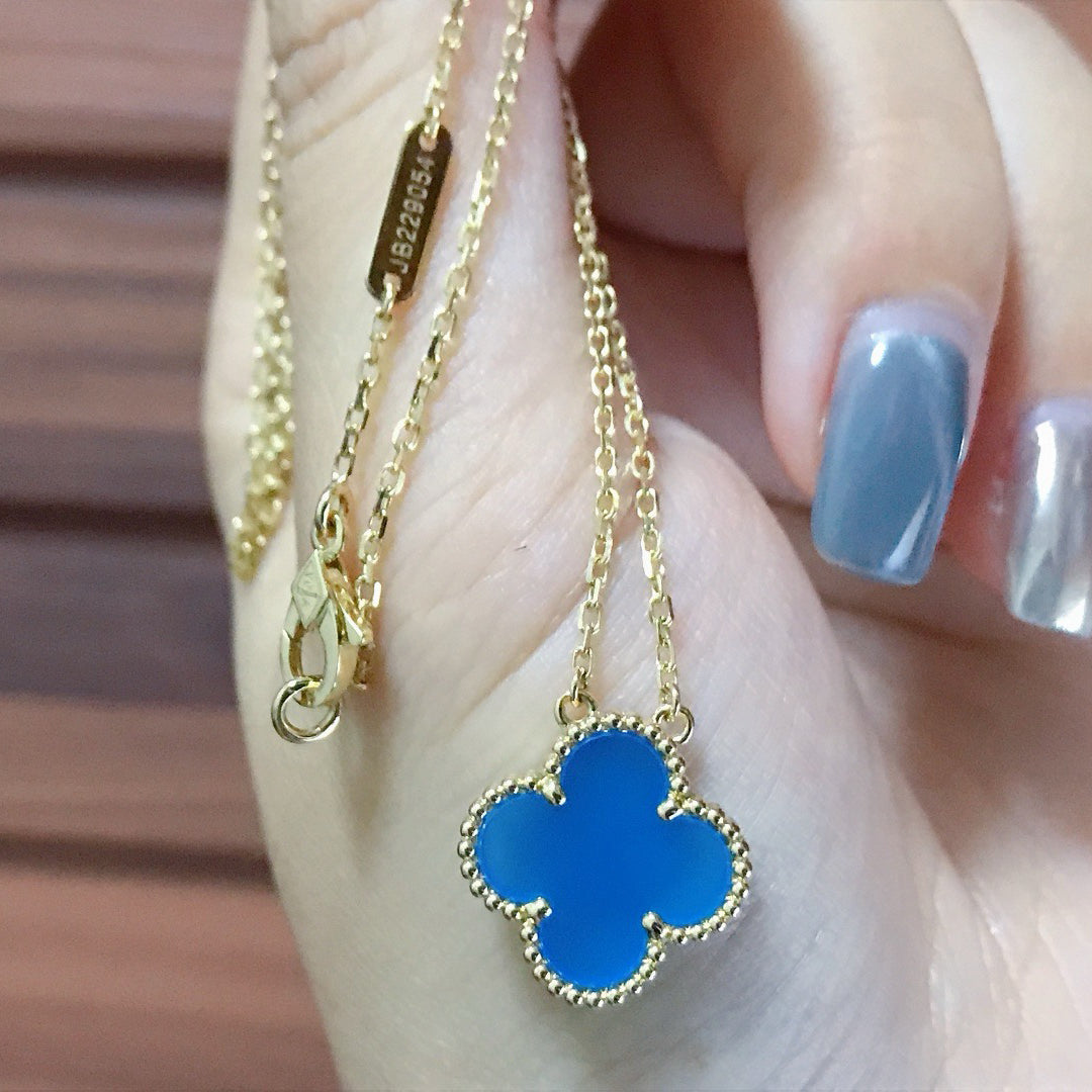 Mysitc CLOVER 15MM BLUE AGATE NECKLACE