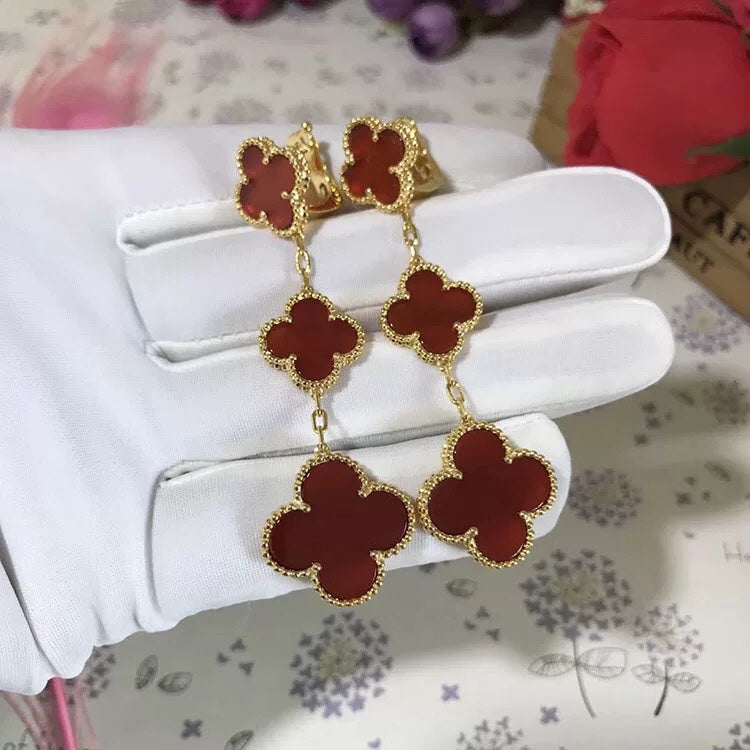 Mysitc CLOVER 3 MOTIF CARNELIAN DROP EARRINGS