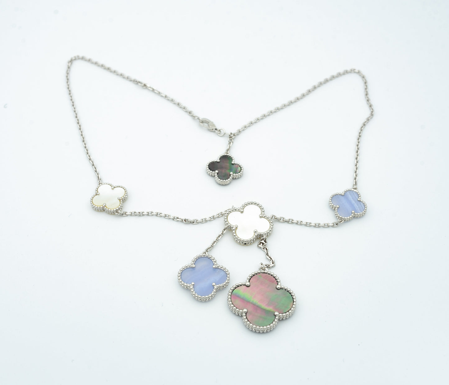 Mysitc CLOVER MOP CHALCEDONY NECKLACE SILVER 6 MOTIF