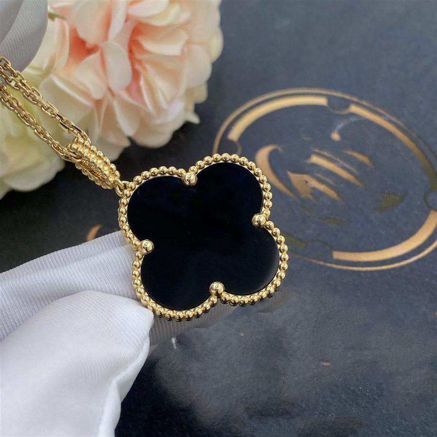 Mysitc CLOVER 25MM GOLD ONYX BIG CLOVER NECKLACE