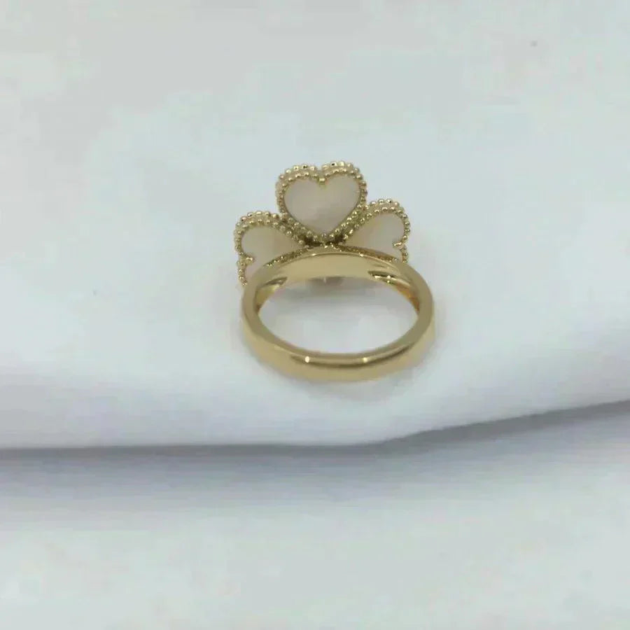 Mysitc SWEET CLOVER WHITE MOP RING