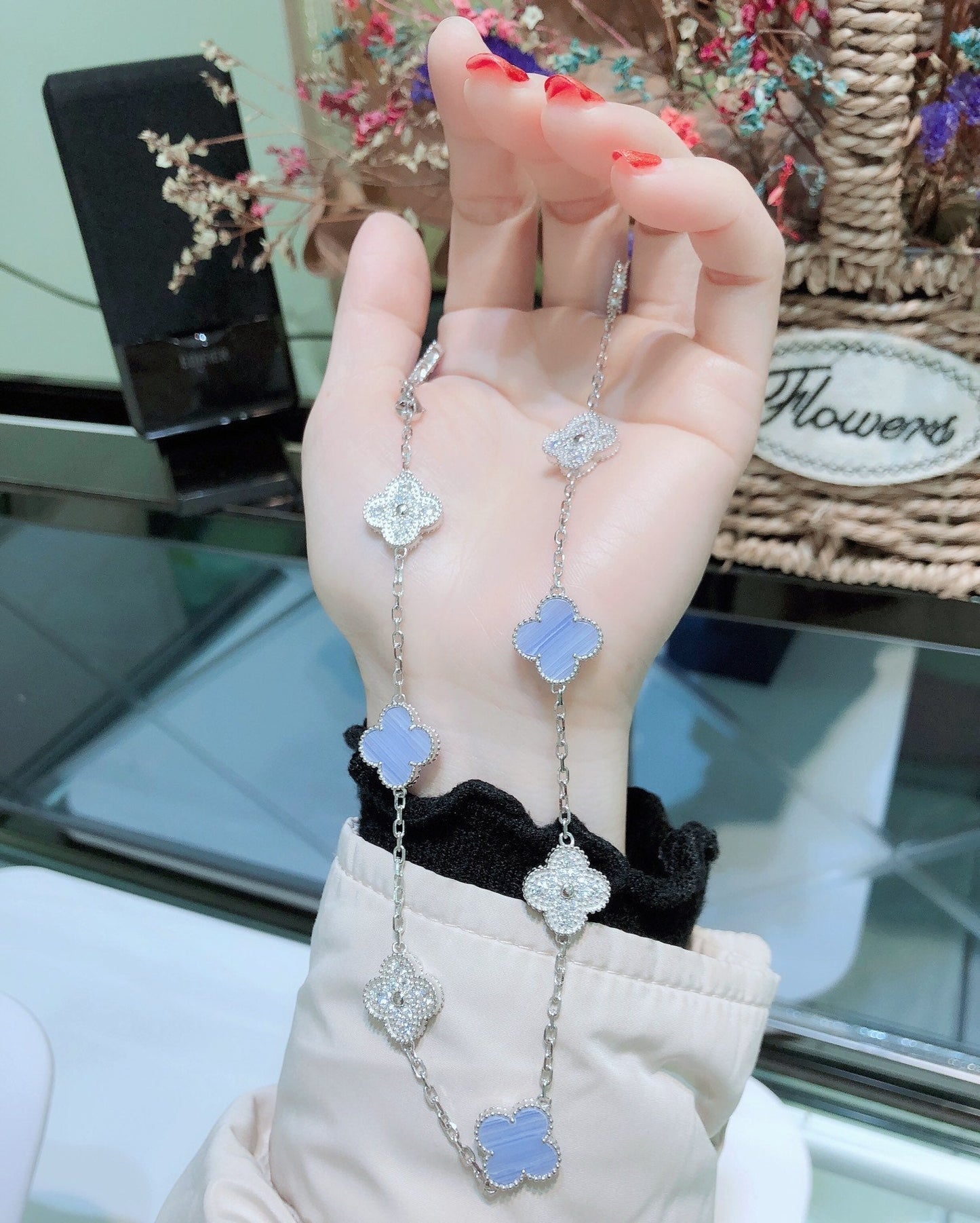 Mysitc CLOVER 10 MOTIFS CHALCEDONY DIAMONDS SILVER NECKLACE