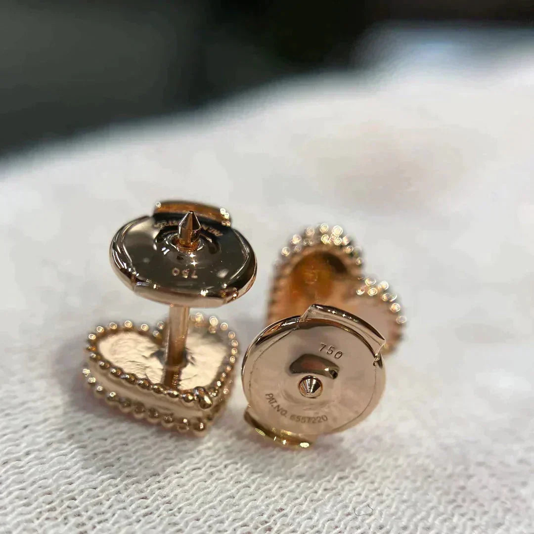 [Mystic]HEART CARNELIAN STUD EARRINGS