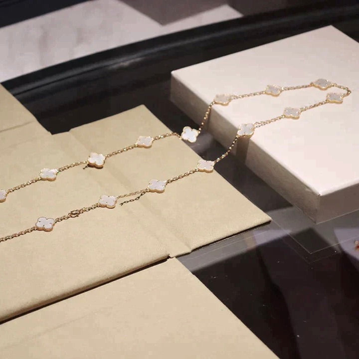 [Mystic]CLOVER 20 MOTIFS WHITE MOP NECKLACE
