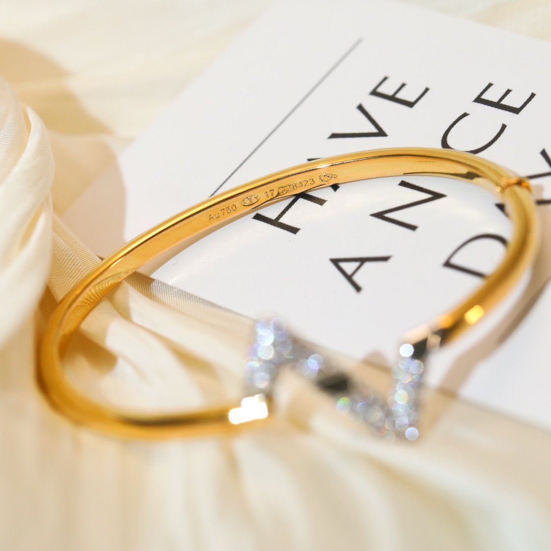 [Mystic]VOLTE UPSITE DOWN GOLD DIAMOND BRACELET