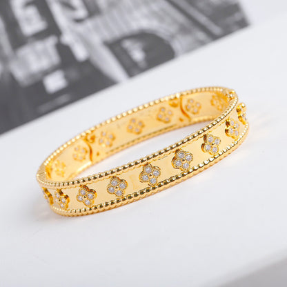Mysitc CLOVER BRACELET 8MM DIAMONDS