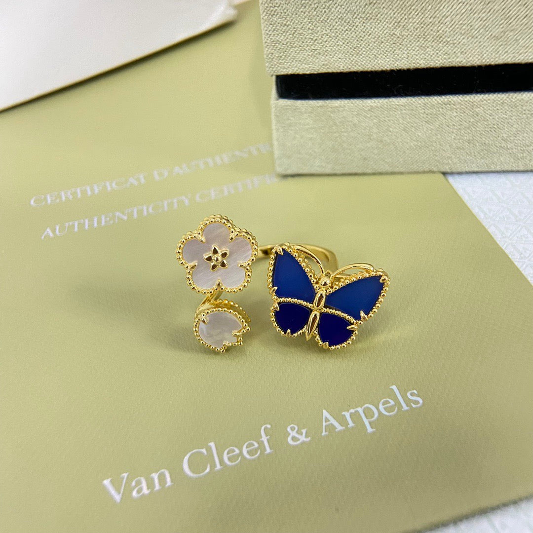 [Mysitc ] 2026 NEW MODEL SPRING LUCKY 3 MOTIF GOLD RING