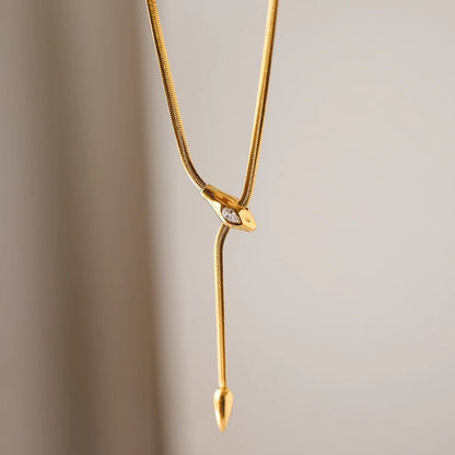 Niche Luxury Women’s Gold Snake Clavicle Chain, Zircon Snake Head Design, High-End Texture