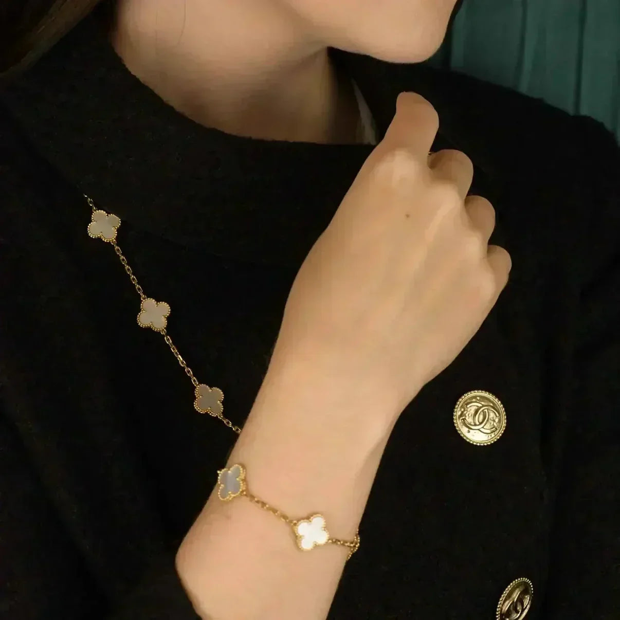 [Mystic]CLOVER WHITE PEARL MOP 5 MOTIF BRACELET COLLECTION