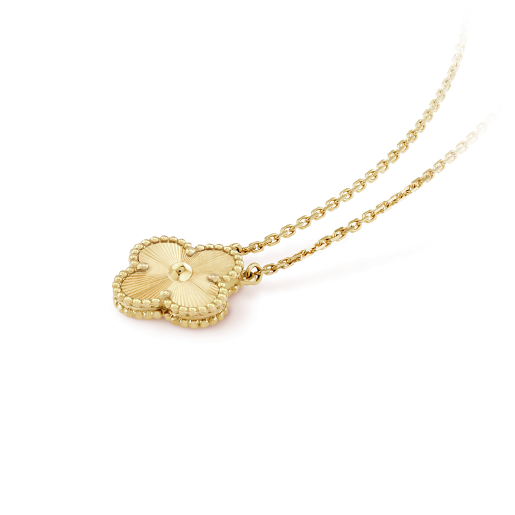 [Mystic]CLOVER 15MM LASER NECKLACE