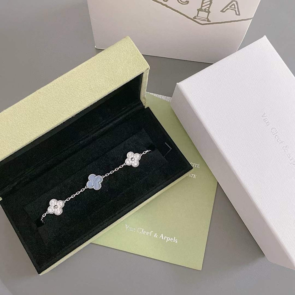 [Demi jewelry] CLOVER 5 MOTIF PURPLE CHALCEDONY BRACELET COLLECTION-new