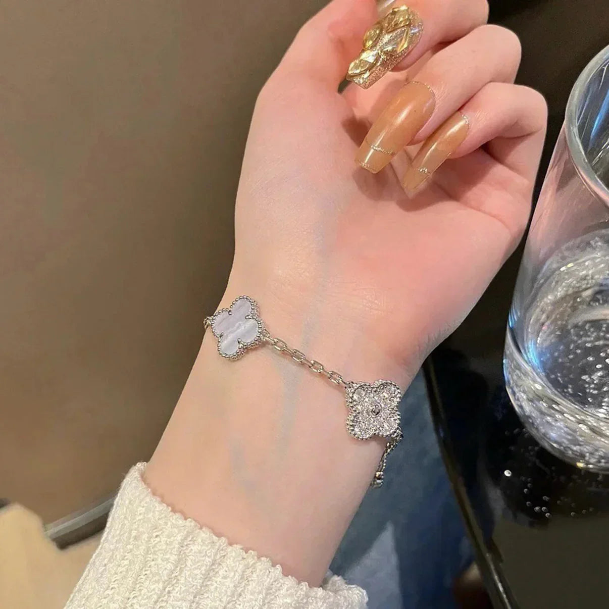 [Mystic] CLOVER 5 MOTIF PURPLE CHALCEDONY BRACELET COLLECTION
