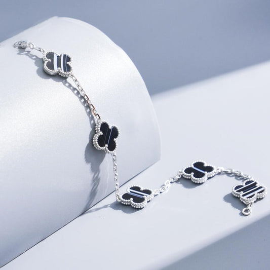 Mysitc CLOVER 5 MOTIF VEINED ONYX BRACELET SILVER