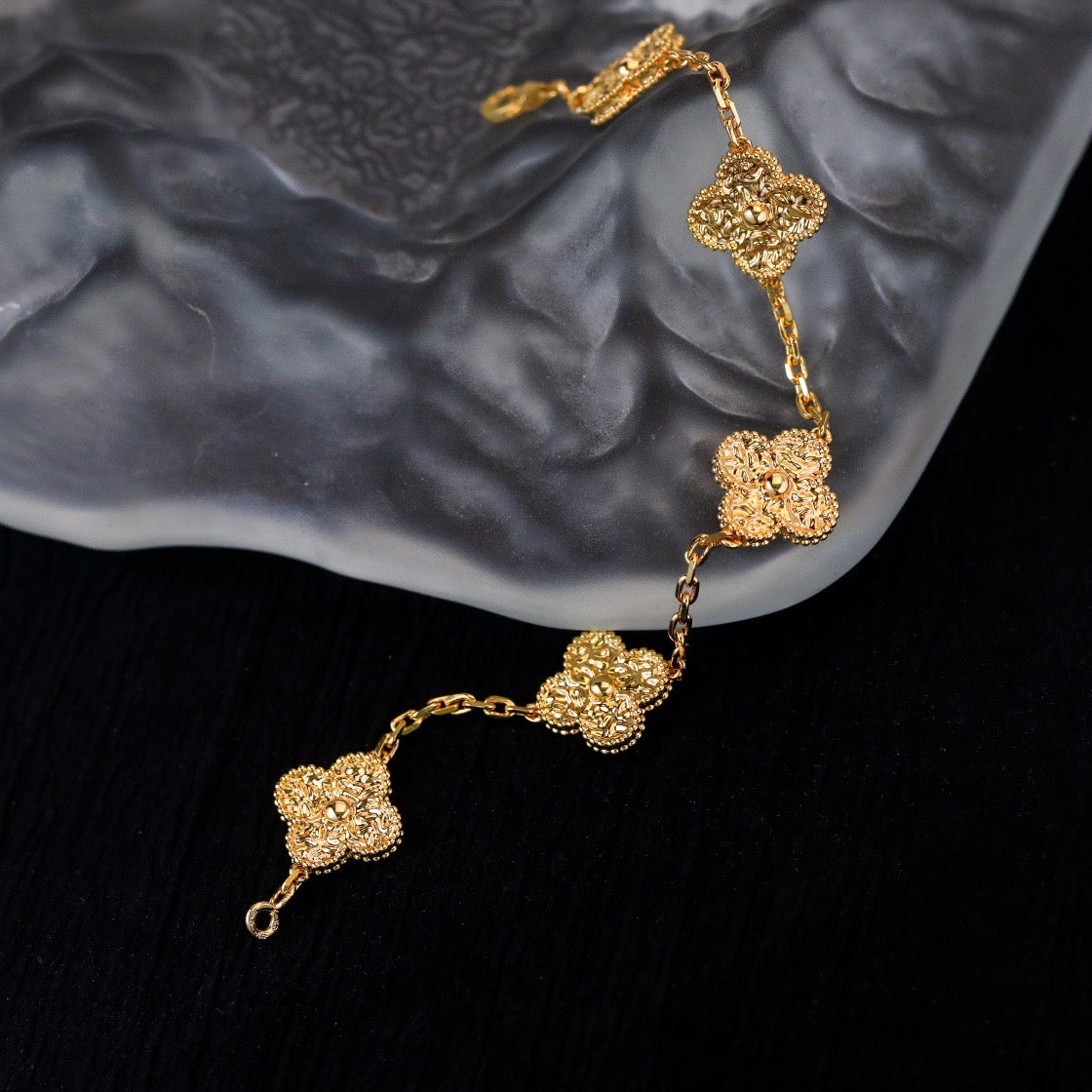 [Mystic]CLOVER 5 MOTIFS BRONZING BRACELET