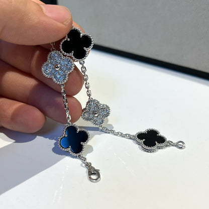 [Mystic] CLOVER 5 MOTIF ONYXS BRACELET COLLECTION